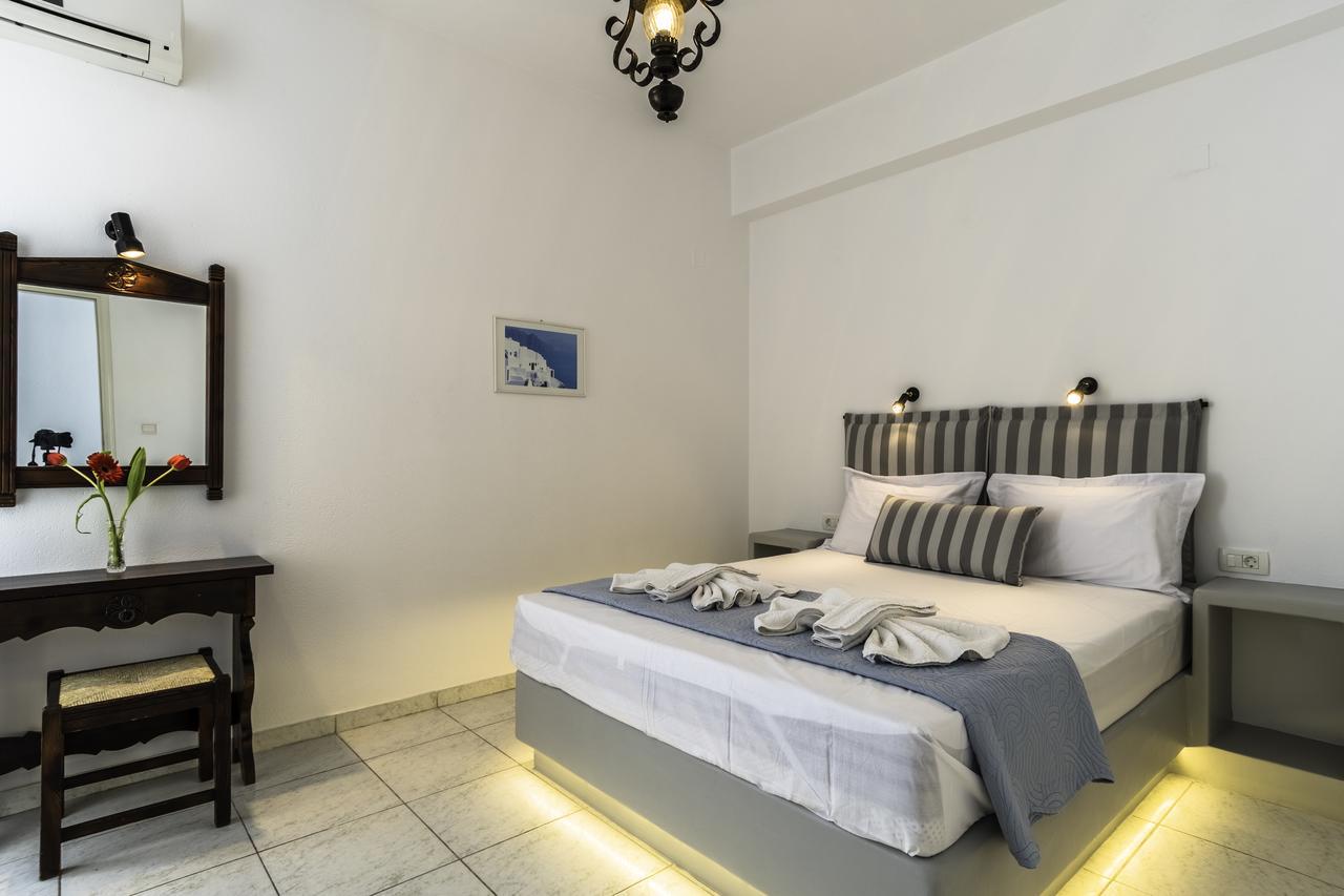 Villa Kalamia Dolphins Perissa  Exteriör bild